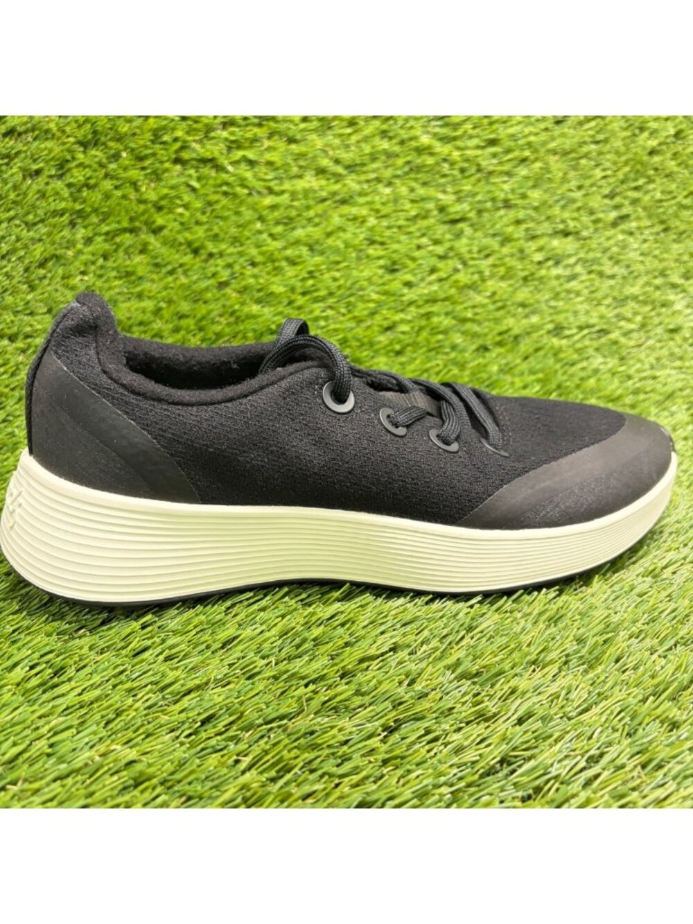 Allbirds Wool Runner Protect Womens Size 9.5 Black White Running Shoes Sneakers
